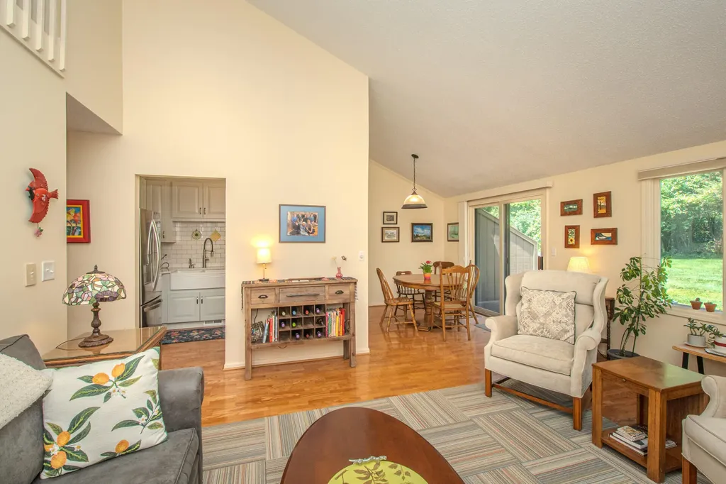 587 Park Place Saline City MI 48176