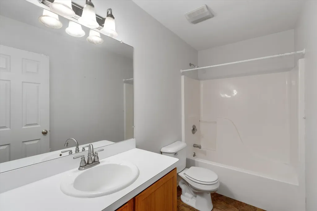 3518 Meadow Grove Trail Pittsfield Charter Township MI 48108