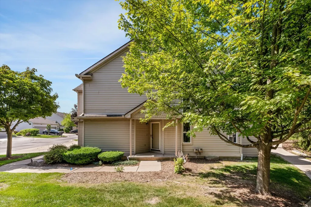 3518 Meadow Grove Trail Pittsfield Charter Township MI 48108