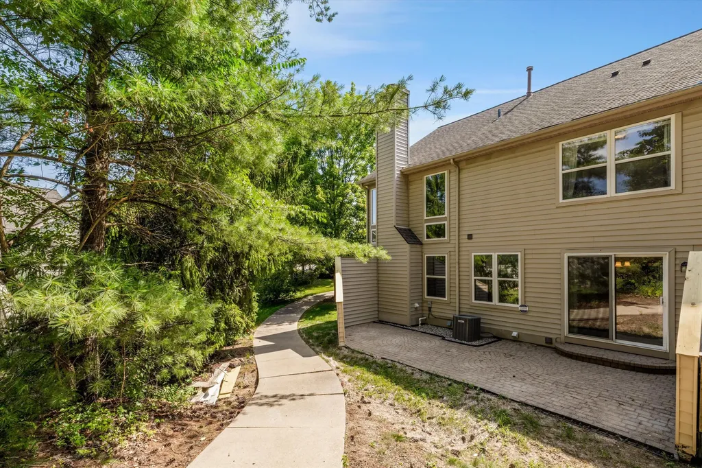 3518 Meadow Grove Trail Pittsfield Charter Township MI 48108