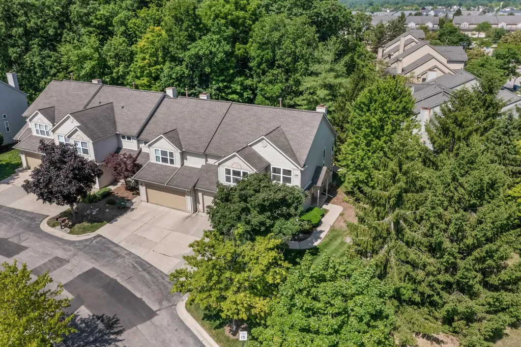 3518 Meadow Grove Trail Pittsfield Charter Township MI 48108