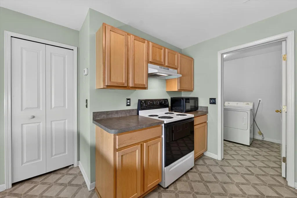 47881 Cardiff Avenue Canton Charter Township MI 48188