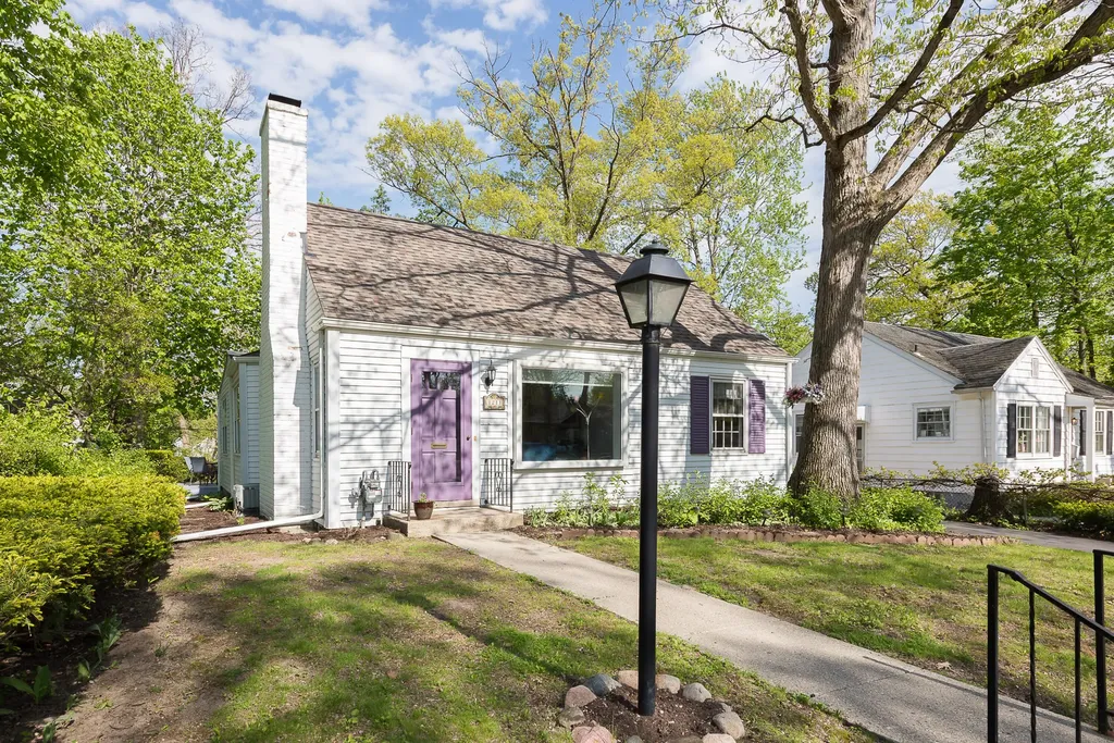 1211 Birk Avenue Ann Arbor City MI 48103