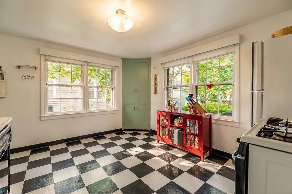 1211 Birk Avenue Ann Arbor City MI 48103