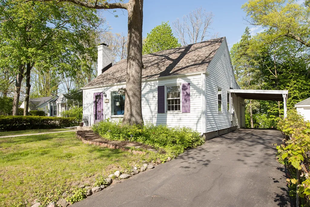 1211 Birk Avenue Ann Arbor City MI 48103