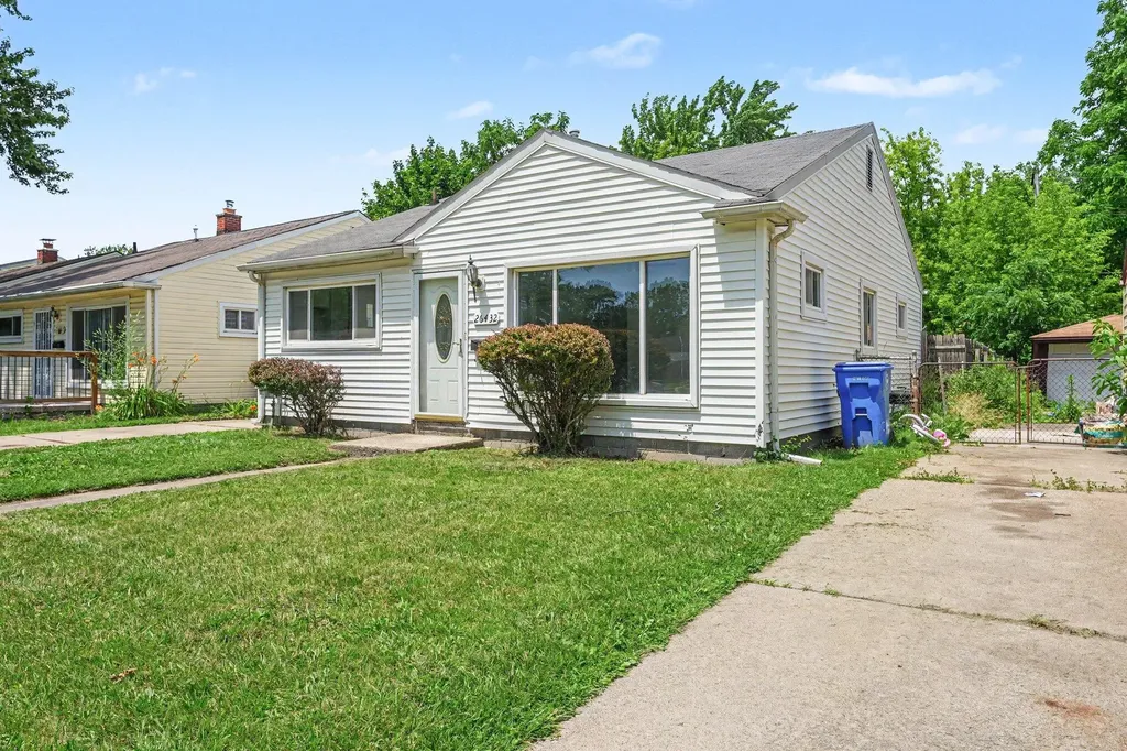 26432 Annapolis Street Inkster City MI 48141