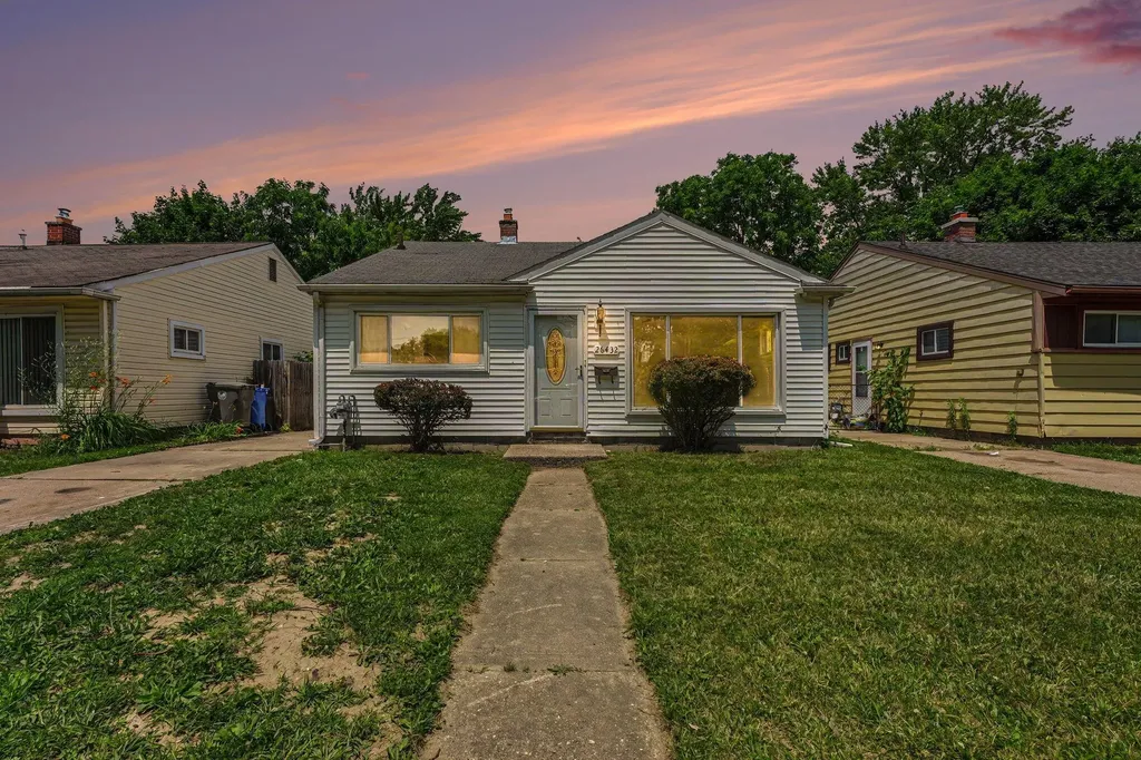 26432 Annapolis Street Inkster City MI 48141