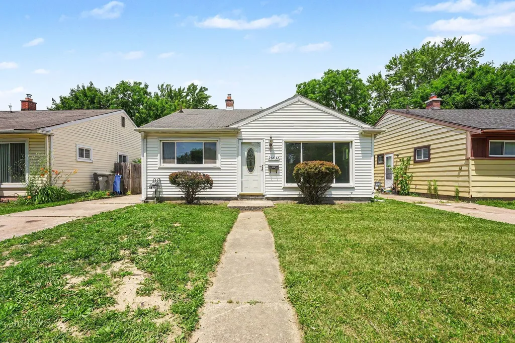 26432 Annapolis Street Inkster City MI 48141