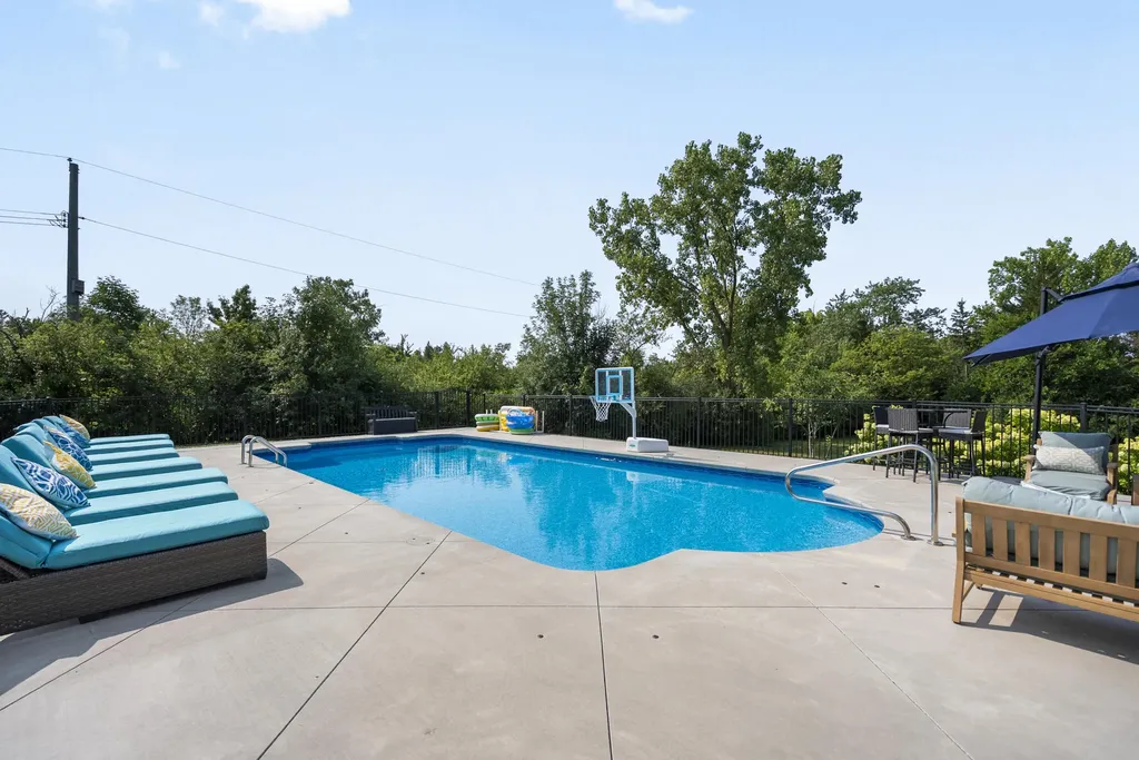 3909 Ann Arbor Saline Road Lodi Township MI 48103
