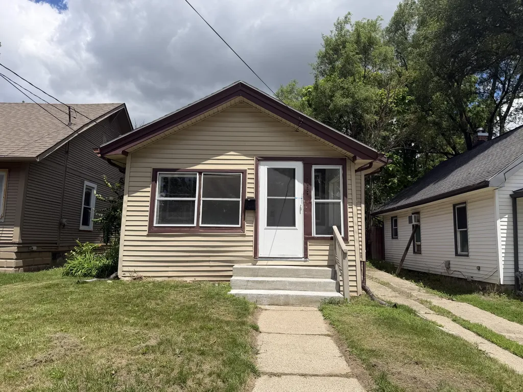 385 Central Avenue Pontiac City MI 48341