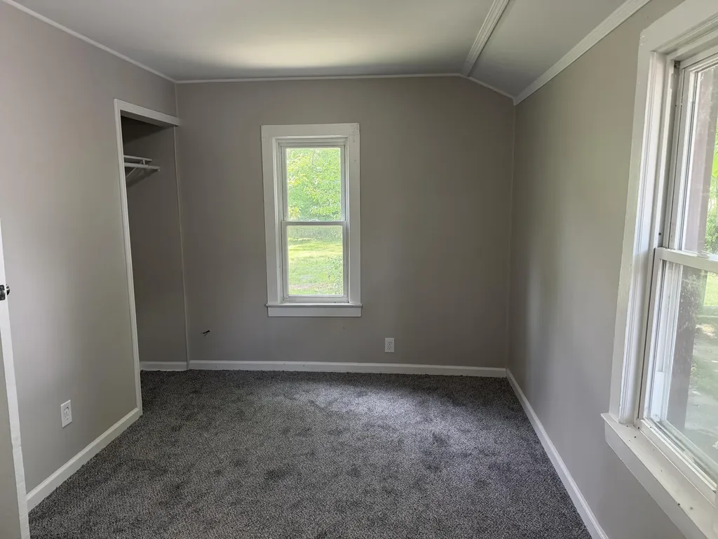 385 Central Avenue Pontiac City MI 48341