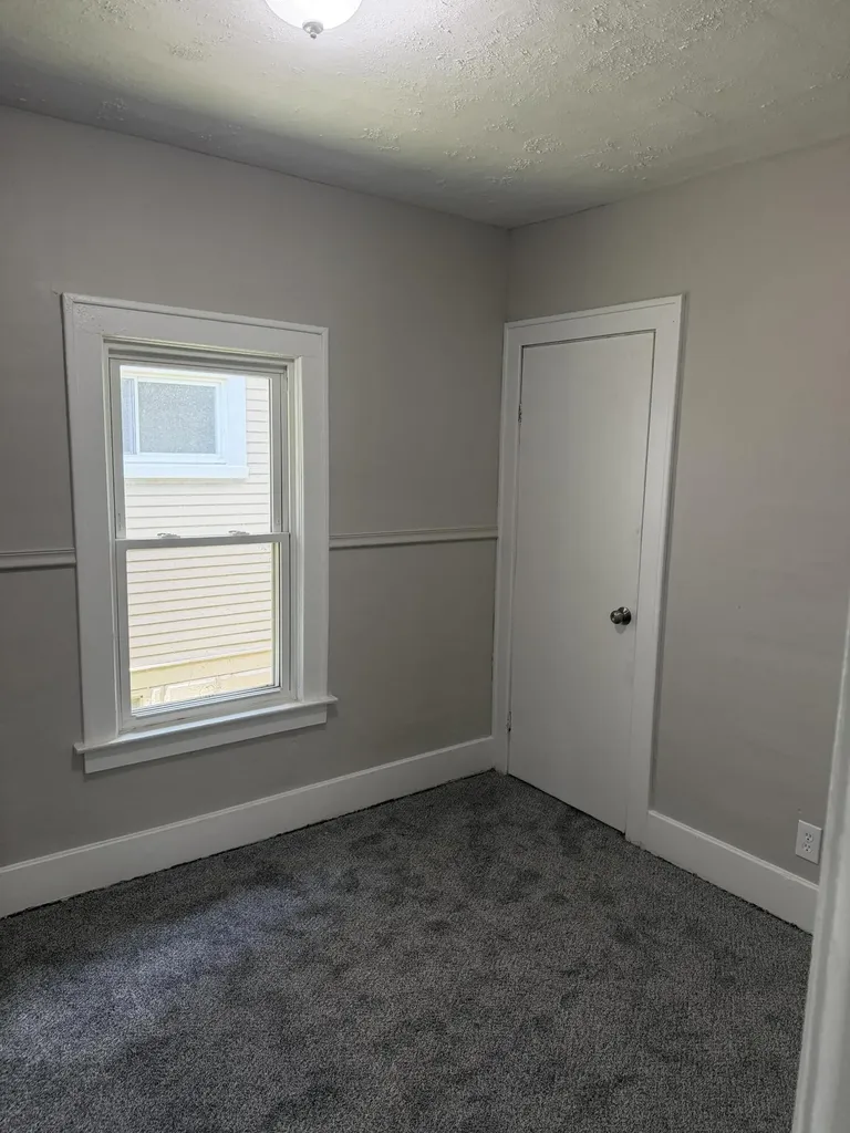 385 Central Avenue Pontiac City MI 48341