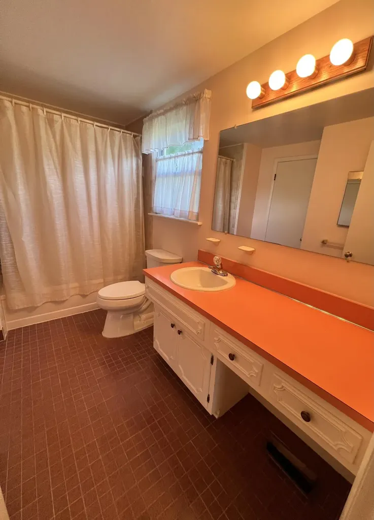 329 Edison Avenue Ypsilanti Charter Township MI 48197