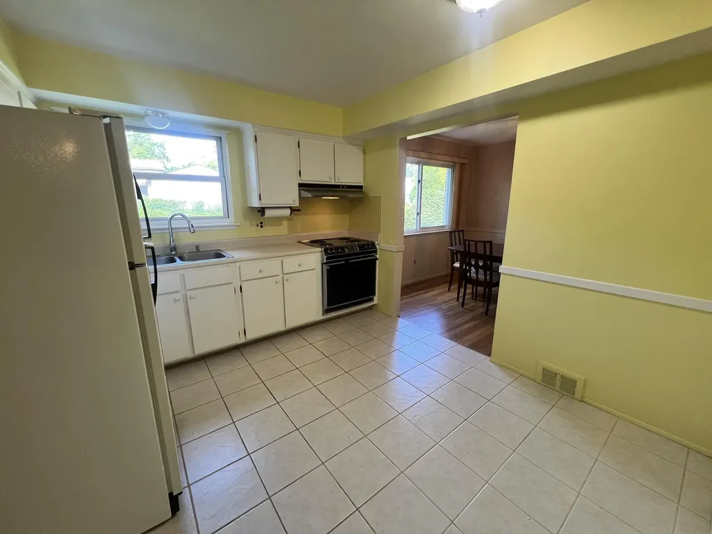 329 Edison Avenue Ypsilanti Charter Township MI 48197