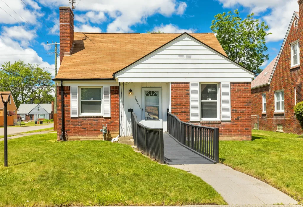 18903 Strathmoor Street Detroit City MI 48235