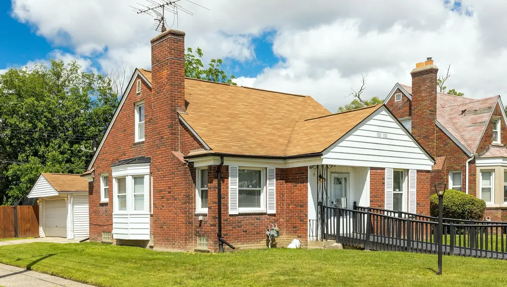 18903 Strathmoor Street Detroit City MI 48235