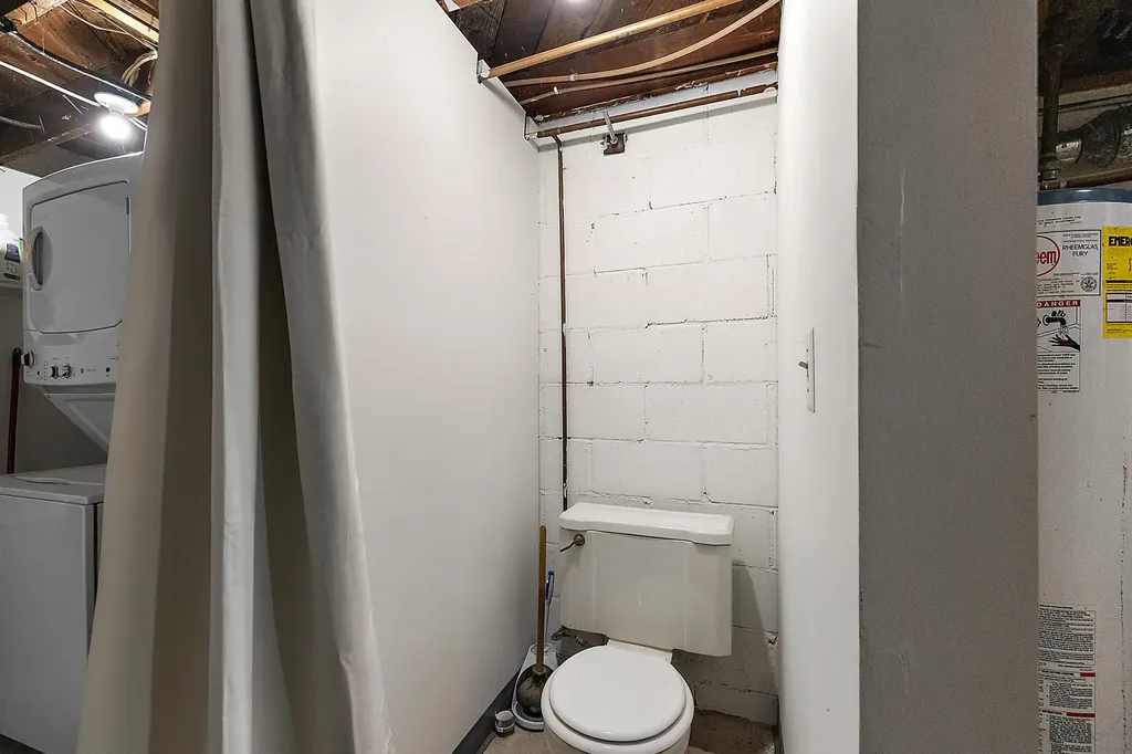 9904 Portage Lake Avenue Dexter Township MI 48169