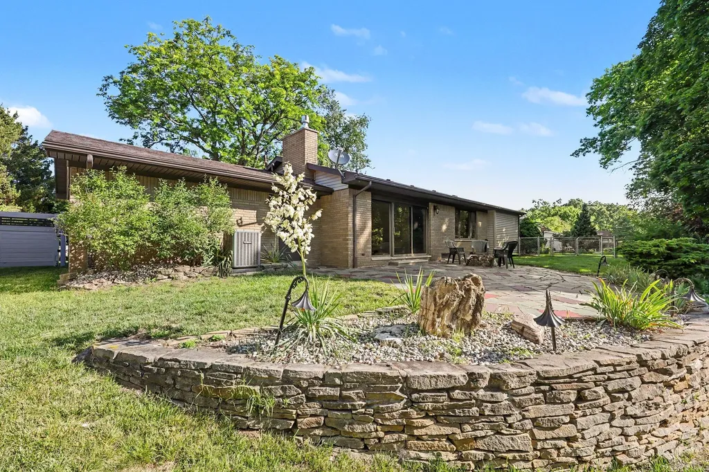 173 Mohawk Street Summit Township MI 49203