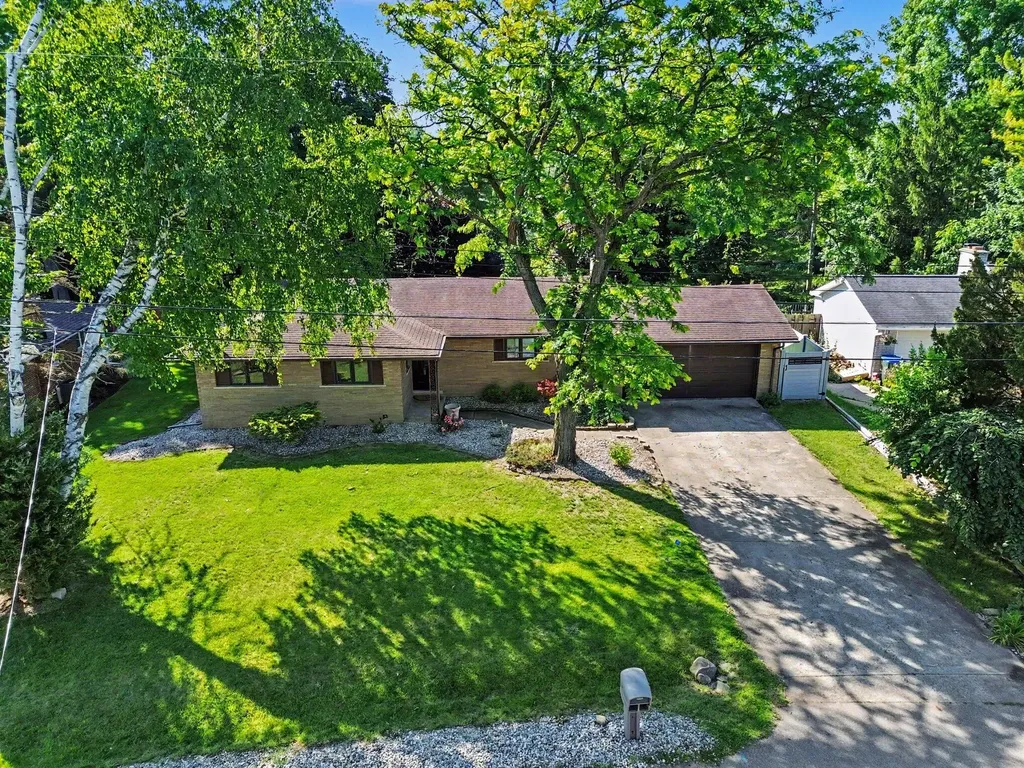 173 Mohawk Street Summit Township MI 49203