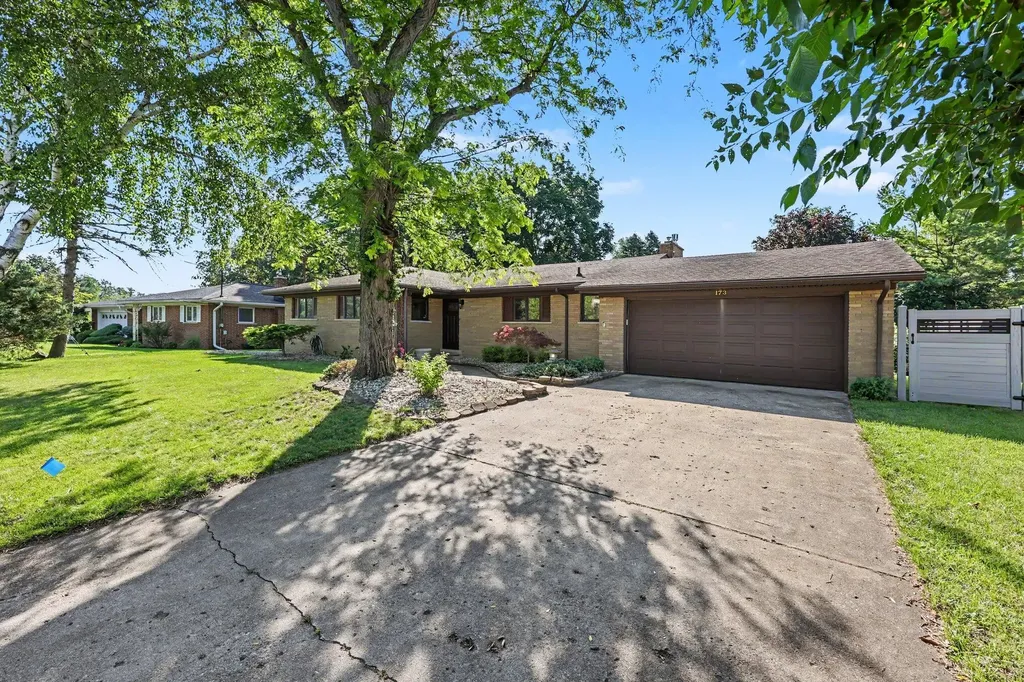 173 Mohawk Street Summit Township MI 49203