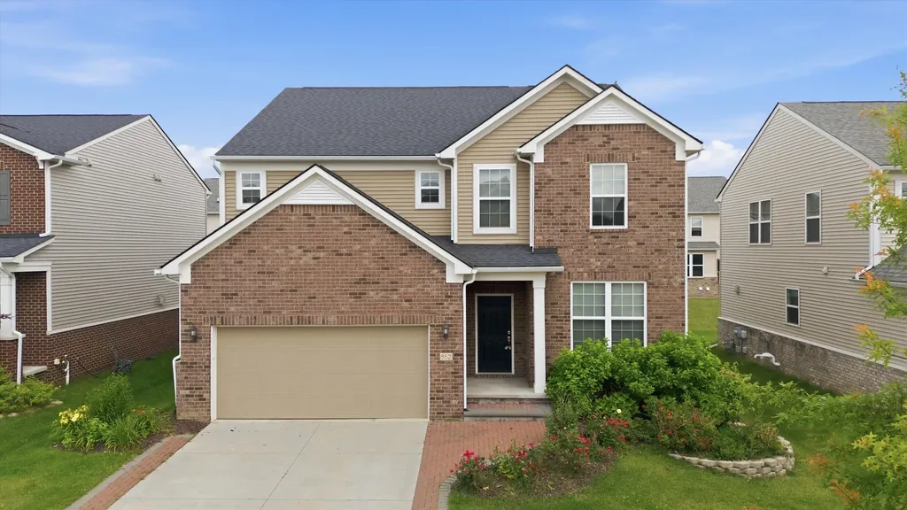 552 Wishing Tree Lane Pittsfield Charter Township MI 48108