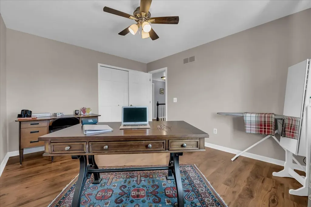 22253 Sheffield Court Farmington Hills City MI 48335