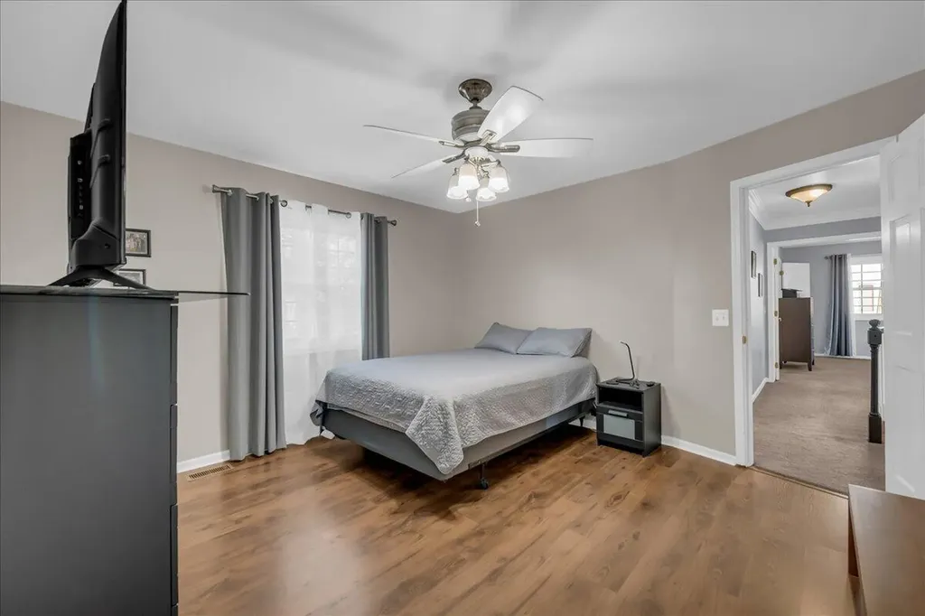 22253 Sheffield Court Farmington Hills City MI 48335