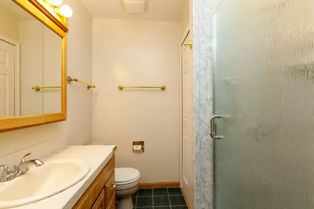 873 Cliffs Drive Ypsilanti Charter Township MI 48198