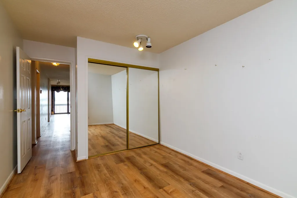 873 Cliffs Drive Ypsilanti Charter Township MI 48198