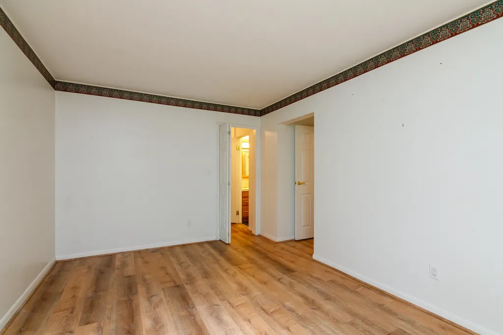 873 Cliffs Drive Ypsilanti Charter Township MI 48198