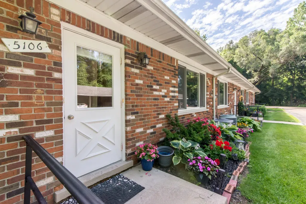 5108 Kintyre Lane Genoa Township MI 48116