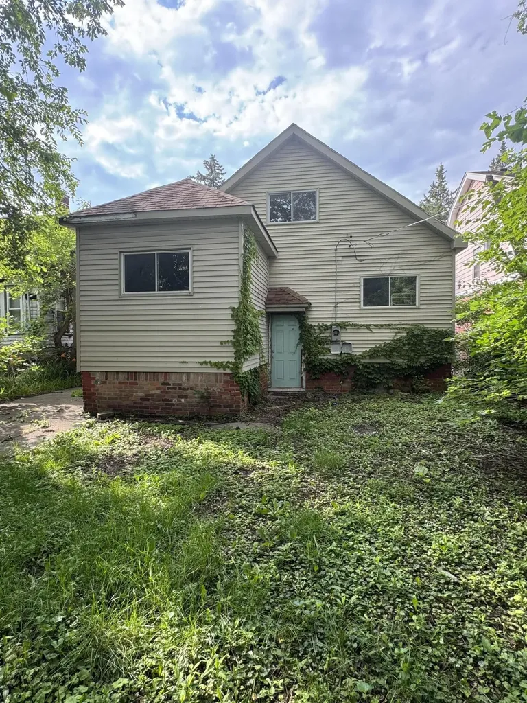 12026 Kilbourne Avenue Detroit City MI 48213