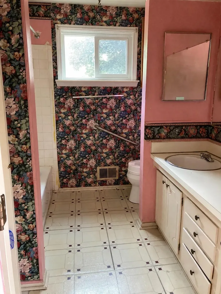 1685 Sheffield Drive Superior Charter Township MI 48198