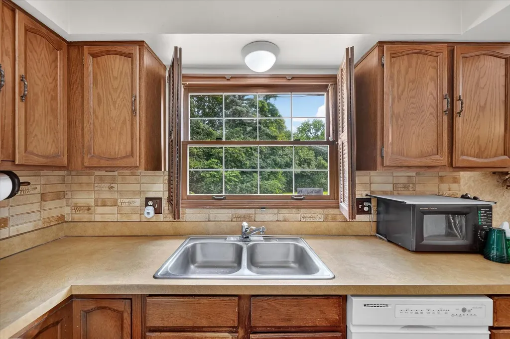 46168 Quail Ridge Court Plymouth Charter Township MI 48170