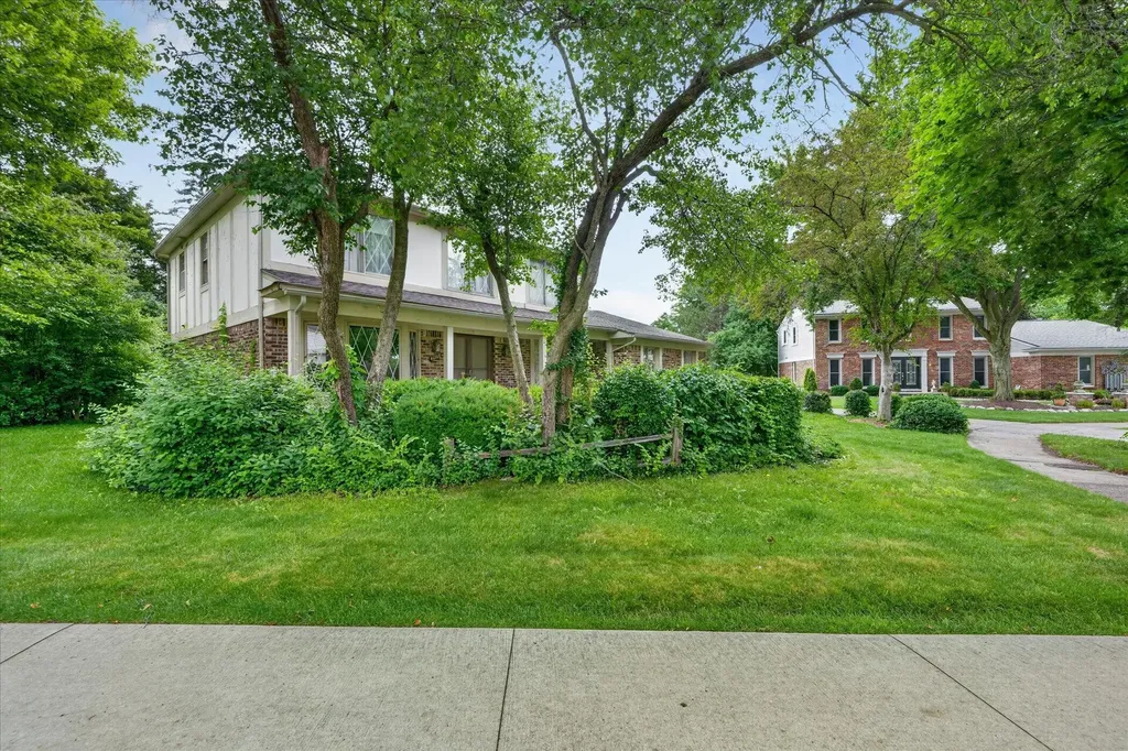46168 Quail Ridge Court Plymouth Charter Township MI 48170