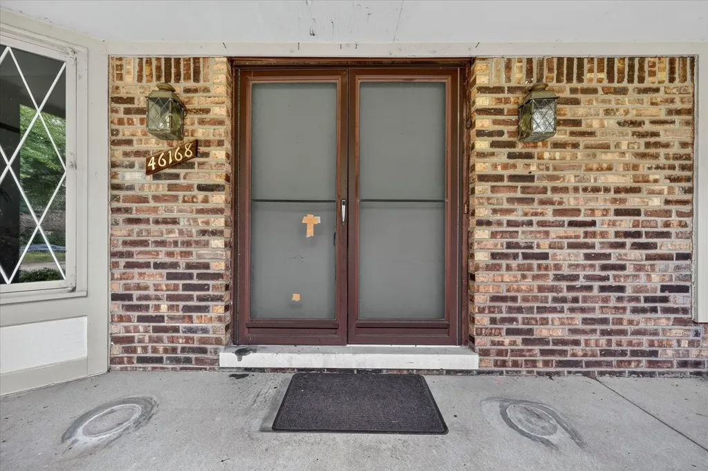 46168 Quail Ridge Court Plymouth Charter Township MI 48170