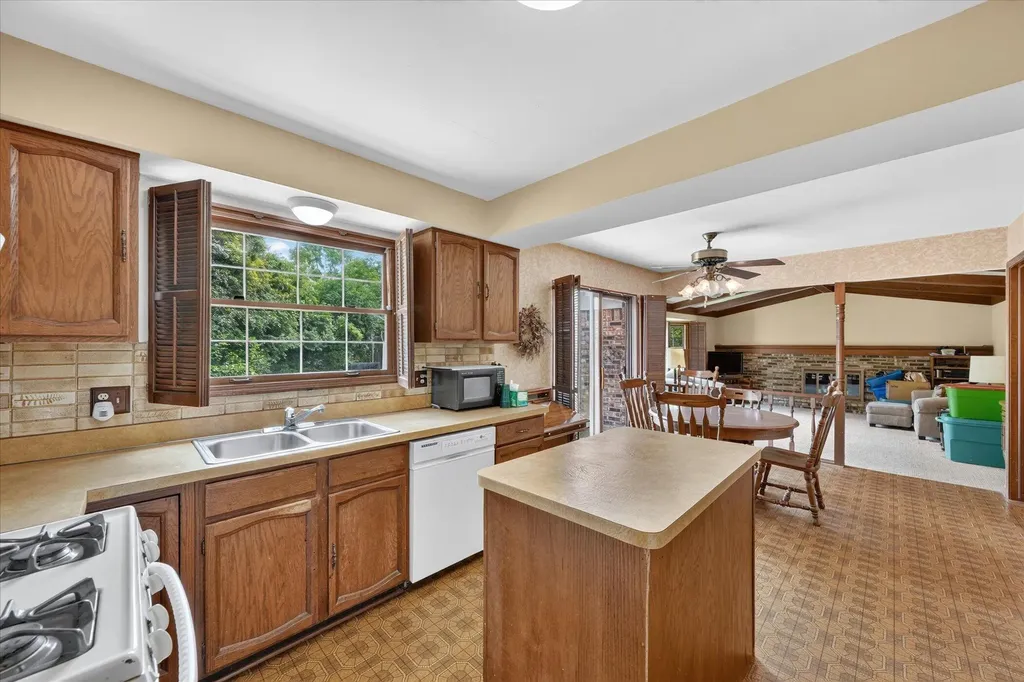 46168 Quail Ridge Court Plymouth Charter Township MI 48170