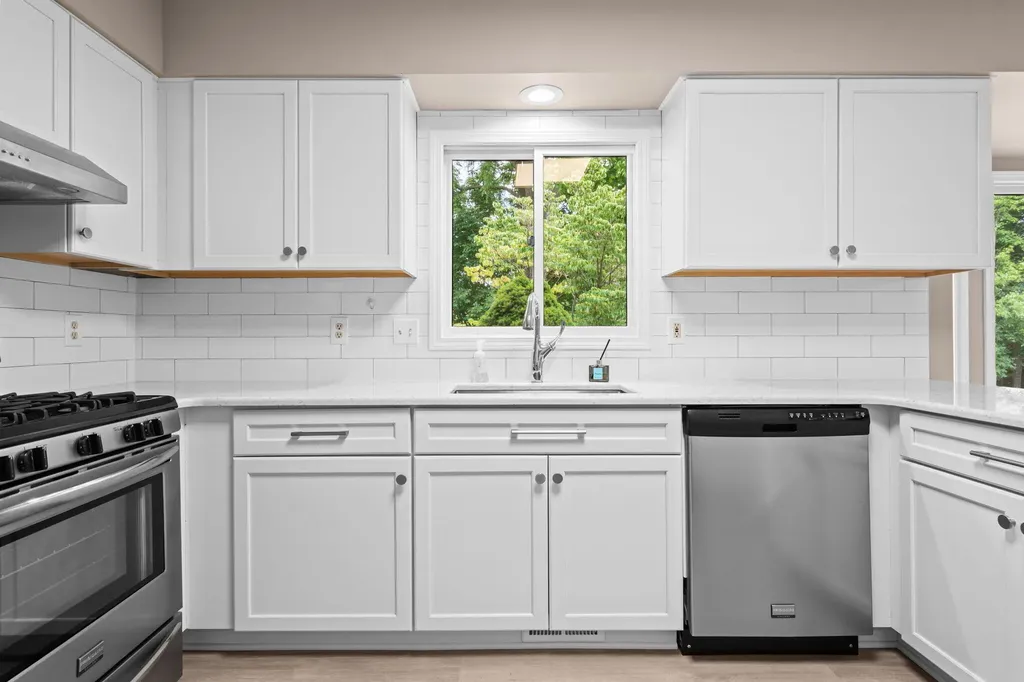 42806 Brookstone Drive Novi City MI 48377