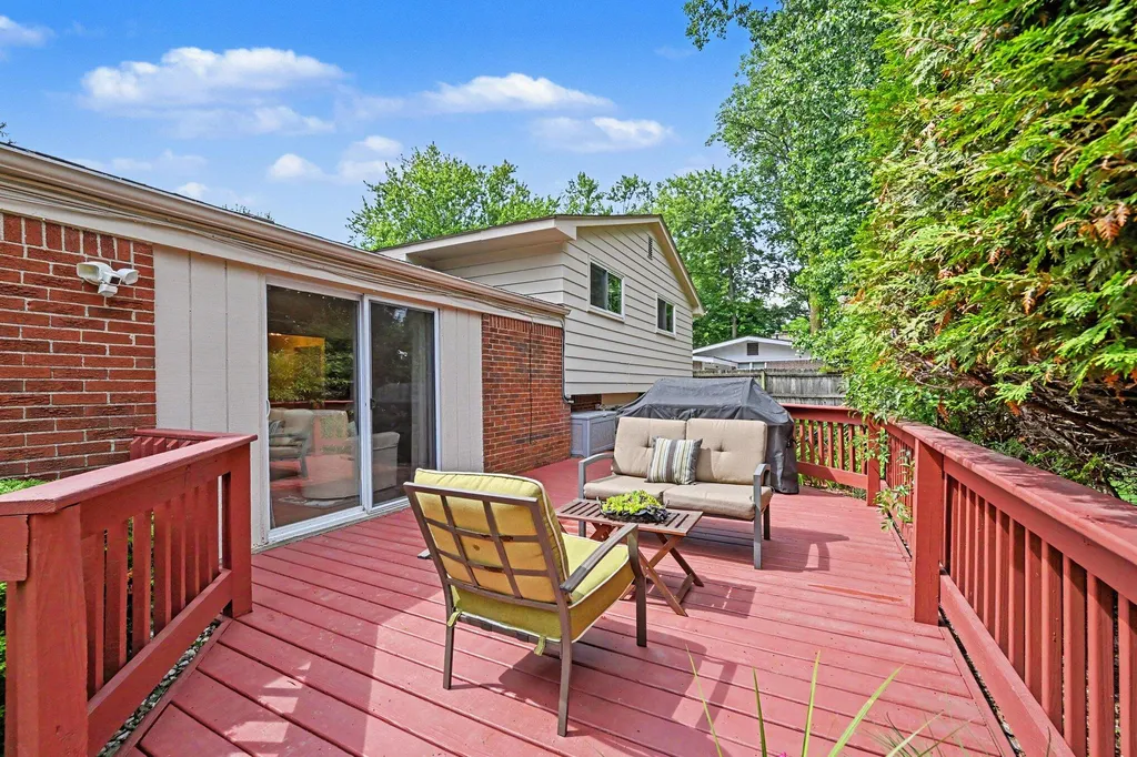 32450 Chesterbrook Street Farmington Hills City MI 48334