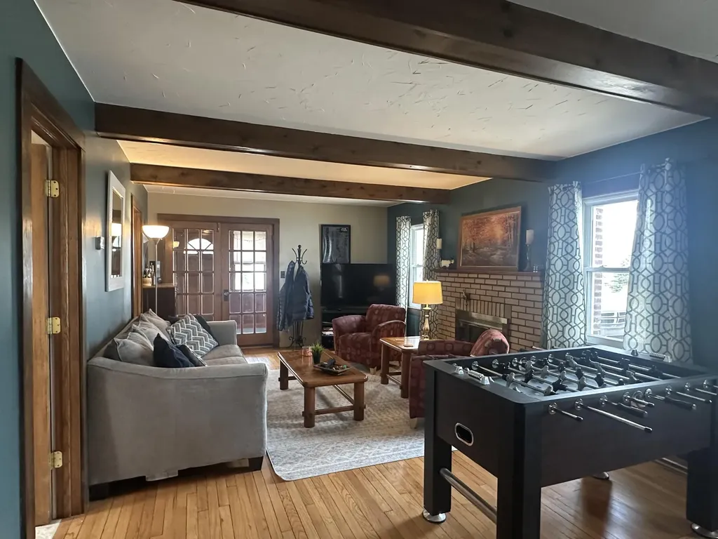 3945 Beach Terrace West Bloomfield Charter Township MI 48323