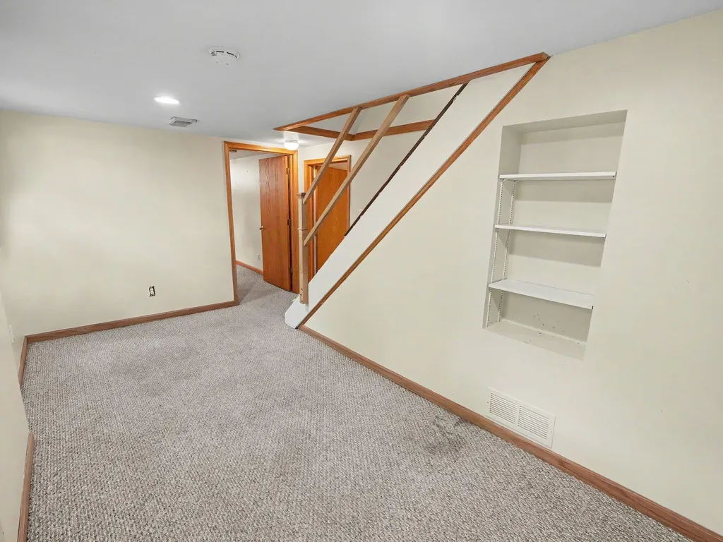2010 Ferdon Road Ann Arbor City MI 48104