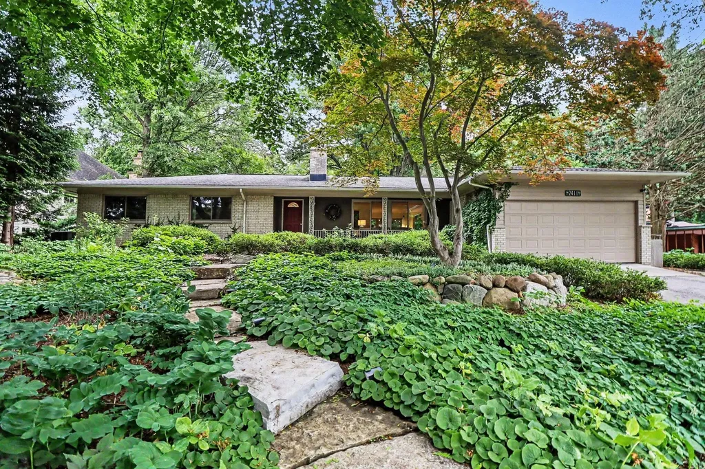 2411 Londonderry Road Ann Arbor City MI 48104