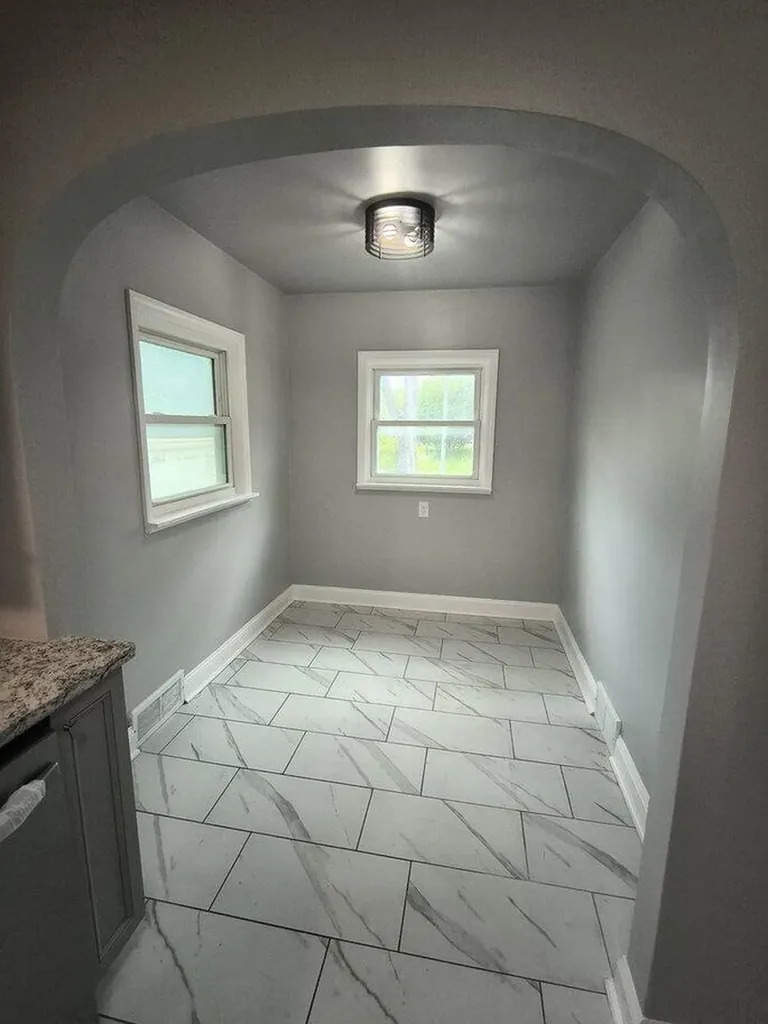 6277 Corunna Road Flint Charter Township MI 48532