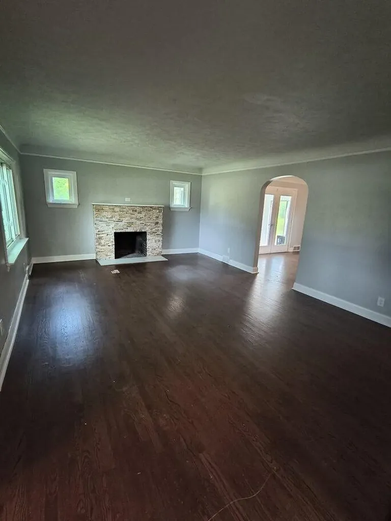 6277 Corunna Road Flint Charter Township MI 48532