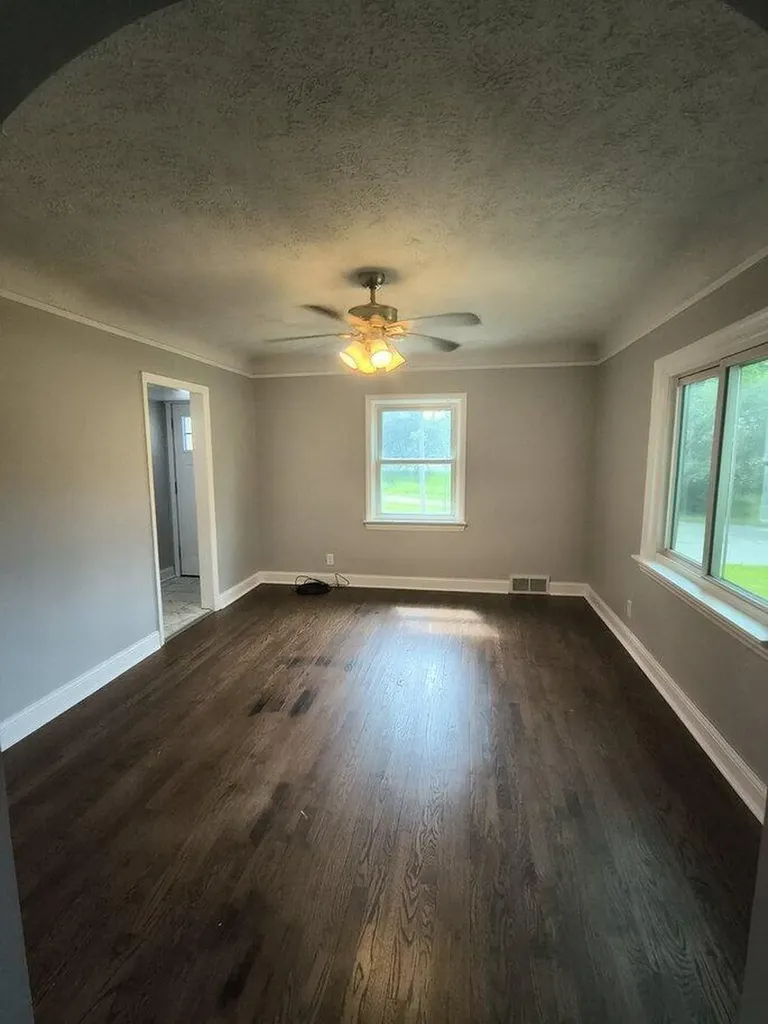 6277 Corunna Road Flint Charter Township MI 48532