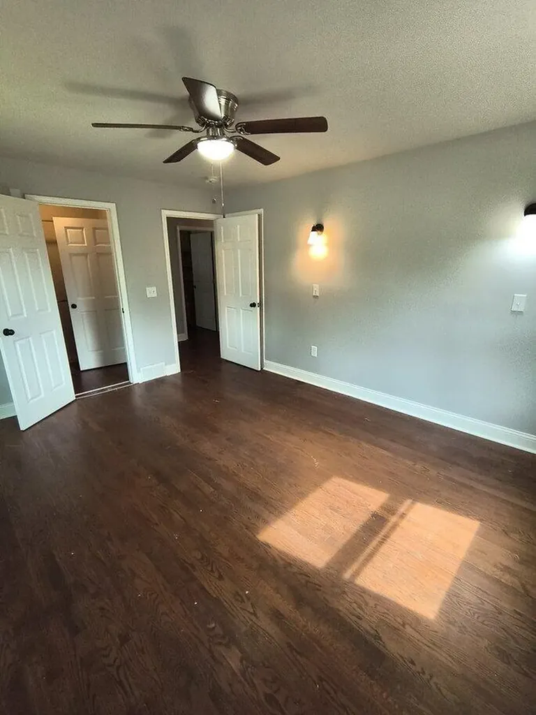 6277 Corunna Road Flint Charter Township MI 48532