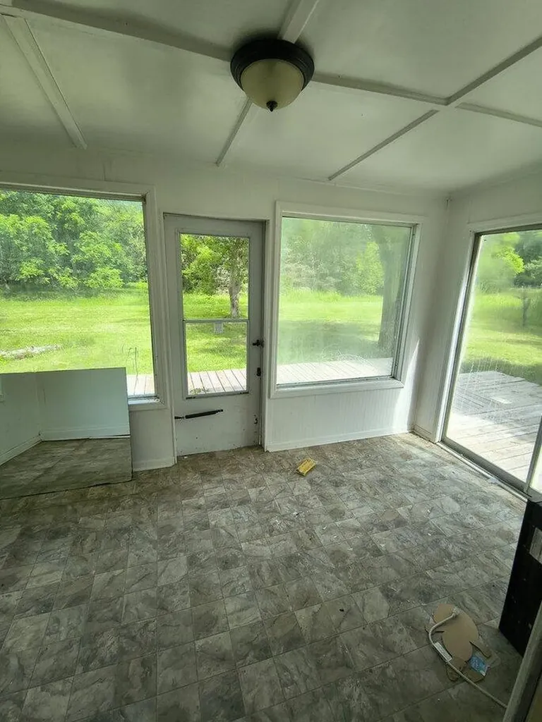 6277 Corunna Road Flint Charter Township MI 48532