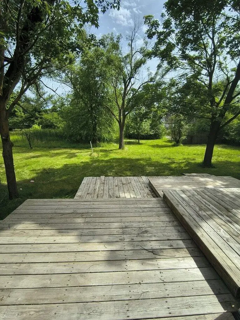 6277 Corunna Road Flint Charter Township MI 48532