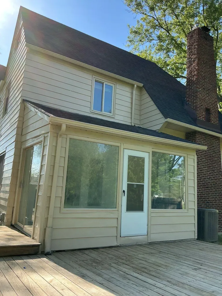 6277 Corunna Road Flint Charter Township MI 48532