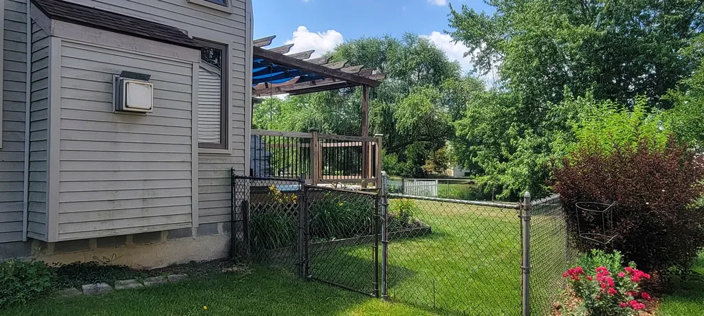 7442 Spy Glass Lane Ypsilanti Charter Township MI 48197